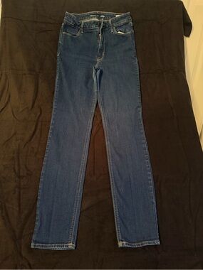 Old Navy Wow High-Rise Straight Jeans in Dark Wash - Size 8 Tall